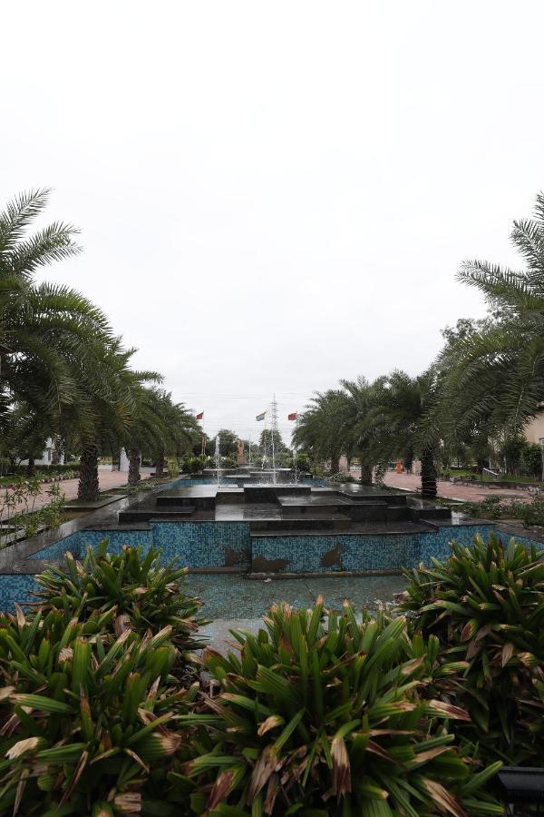 Tivoli Royal Palace Janauli Экстерьер фото